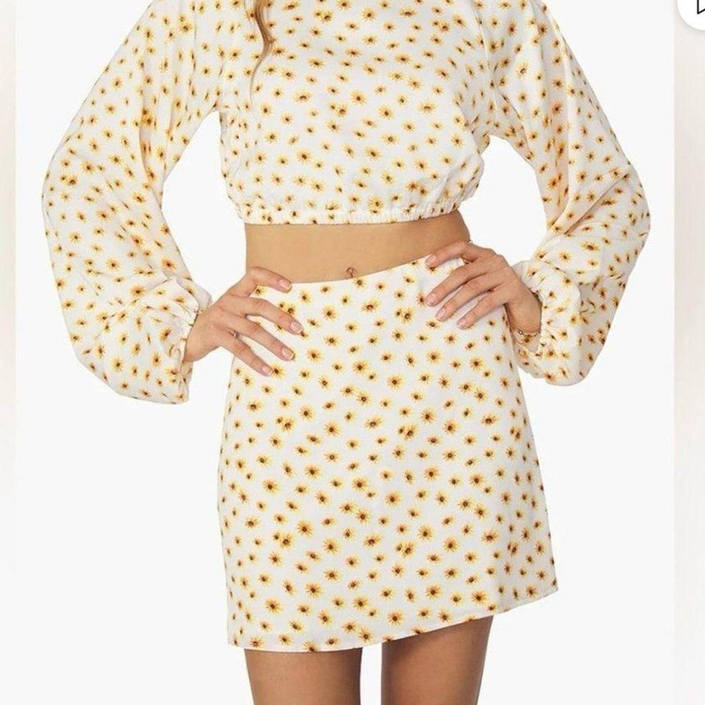 Anthropologie WeWoreWhat Mini‎ Slip Skirt Daisy Daisies in Ivory Multi, M